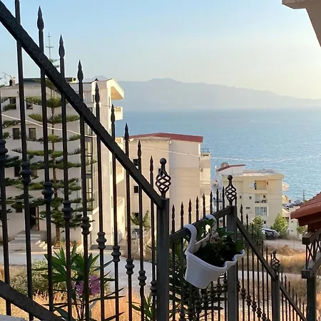 Tani 2 In The Of Is Located On Panorama Street Below The Lekursi Castle Appartement Sarandë