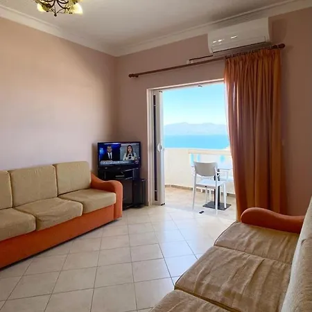 Tani 2 In The Of Is Located On Panorama Street Below The Lekursi Castle Daire *