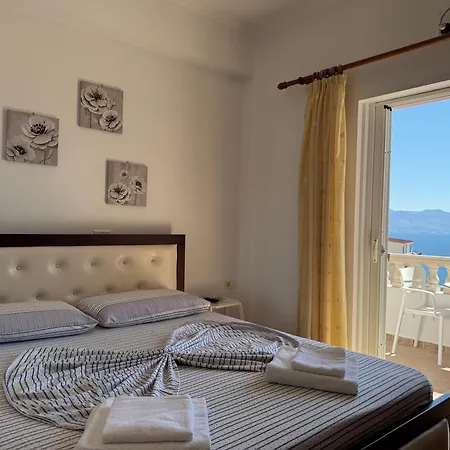 Apartman Tani 2 In The Of Is Located On Panorama Street Below The Lekursi Castle Saranda