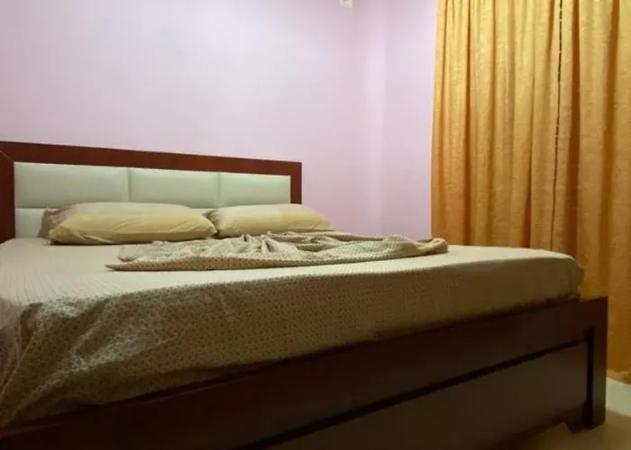 Tani 2 In The Of Is Located On Panorama Street Below The Lekursi Castle Apartamento