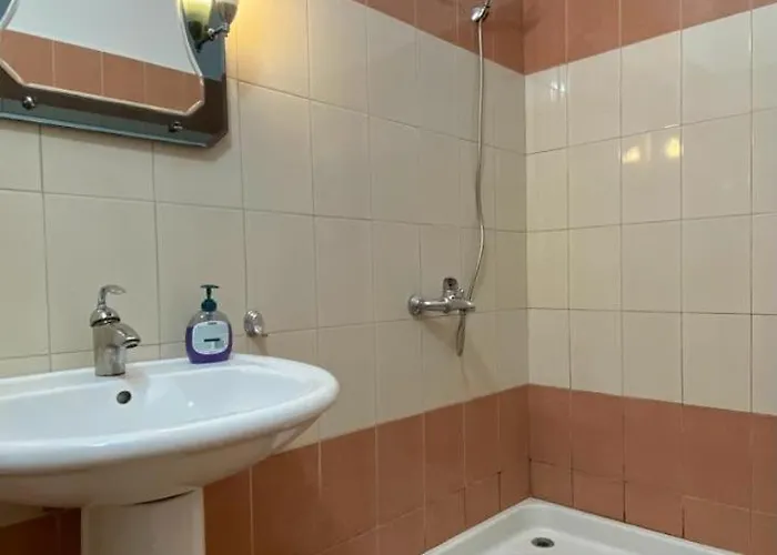 Apartamento Tani 2 In The Of Is Located On Panorama Street Below The Lekursi Castle *