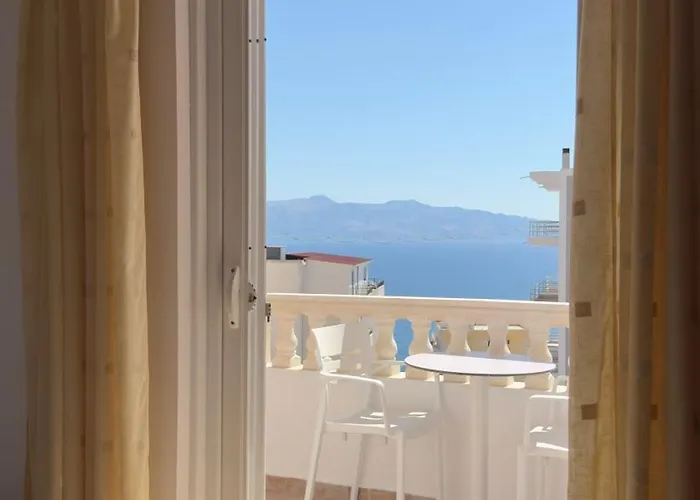 Tani 2 In The Of Is Located On Panorama Street Below The Lekursi Castle Apartamento *