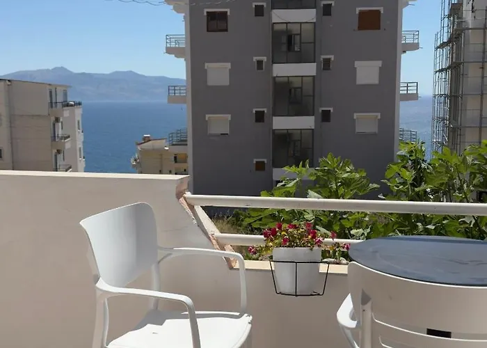 Apartamento Tani 2 In The Of Is Located On Panorama Street Below The Lekursi Castle Sarandë