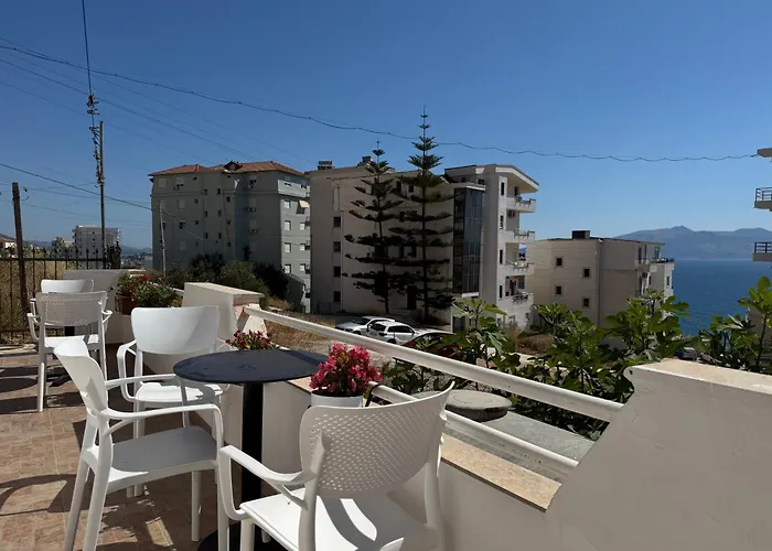 Tani 2 In The Of Is Located On Panorama Street Below The Lekursi Castle Apartamento *
